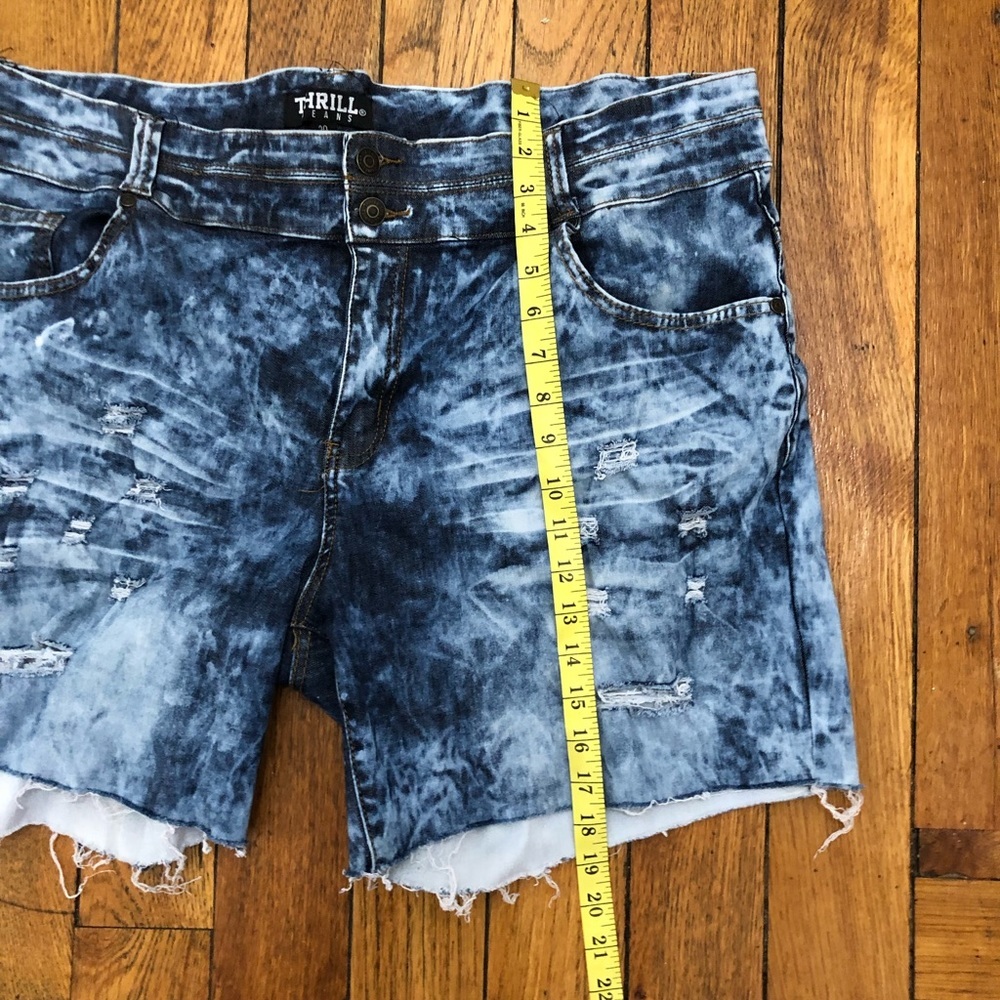 Thrill Jeans Acid Wash Distressed Denim Shorts-Size-20 - Picture 5 of 7